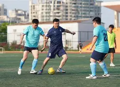 激烈的足球联赛